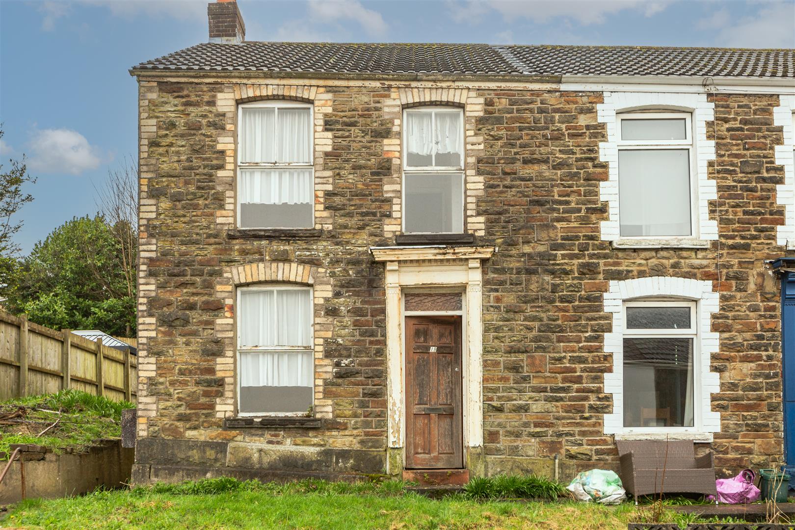 Vicarage Road, Morriston, Swansea, SA6 6DH